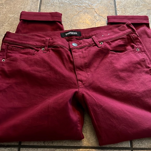 Express Red Cropped Plus size jeans - Picture 2 of 6